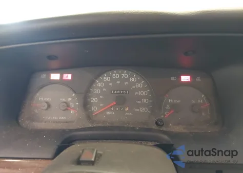 2004 Ford Crown Victoria Lx z USA, uszkodzony, nr VIN 2FAFP74W44X145987